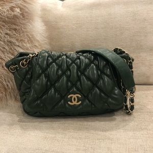 Chanel quilted bubble bag💕